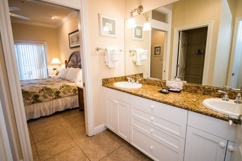 Tortuga Inn Beach Resort