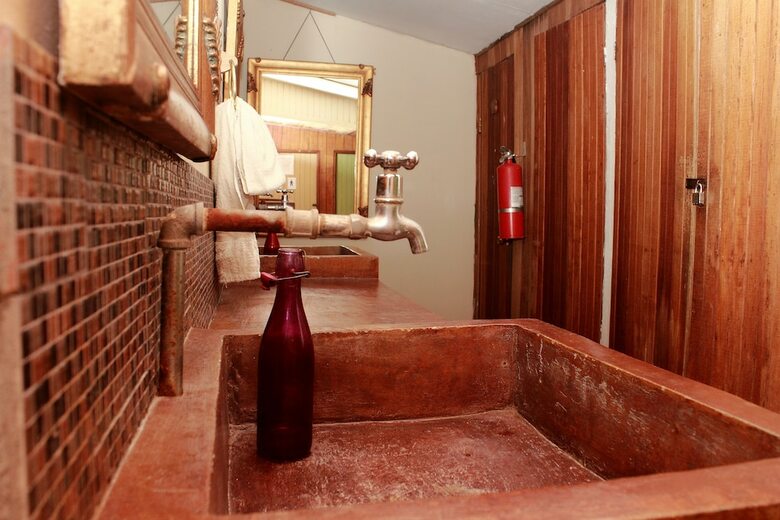 Hostal Pensi�n Santa Elena