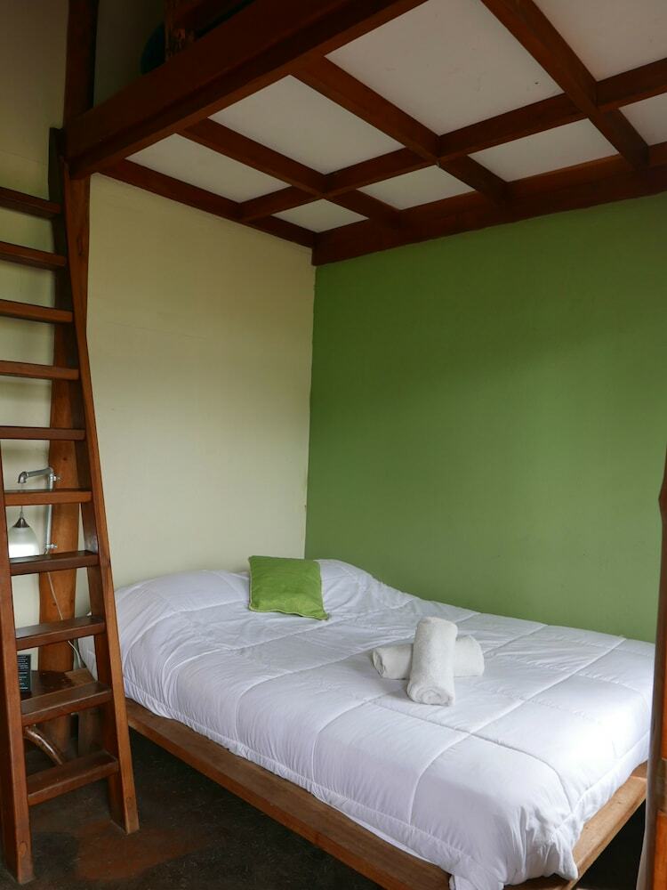 Hostal Pensi�n Santa Elena