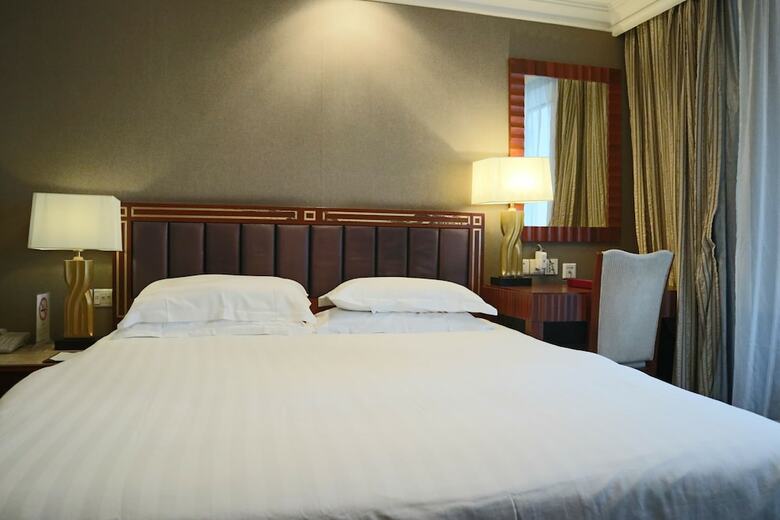 Everbright Convention & Exhibition Centre Hotel