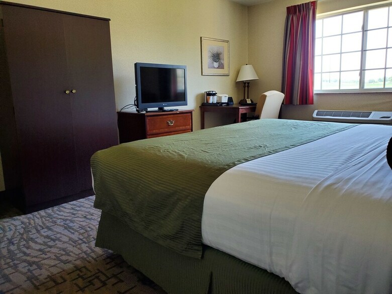 Boarders Inn & Suites By Cobblestone Hotels - Shawano