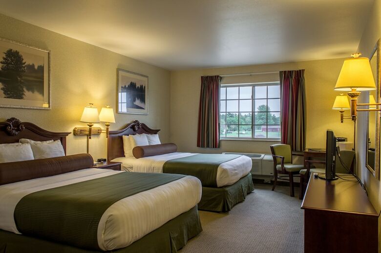 Boarders Inn & Suites By Cobblestone Hotels - Shawano