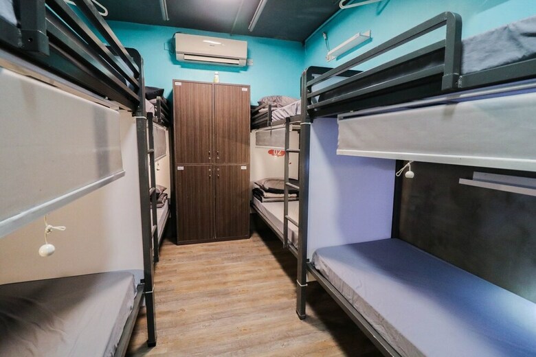 Hostal Urban Pack