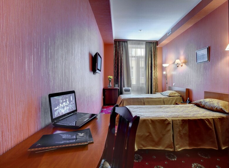 Guyot Business Boutique Hotel