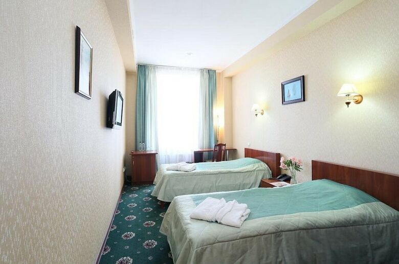 Guyot Business Boutique Hotel
