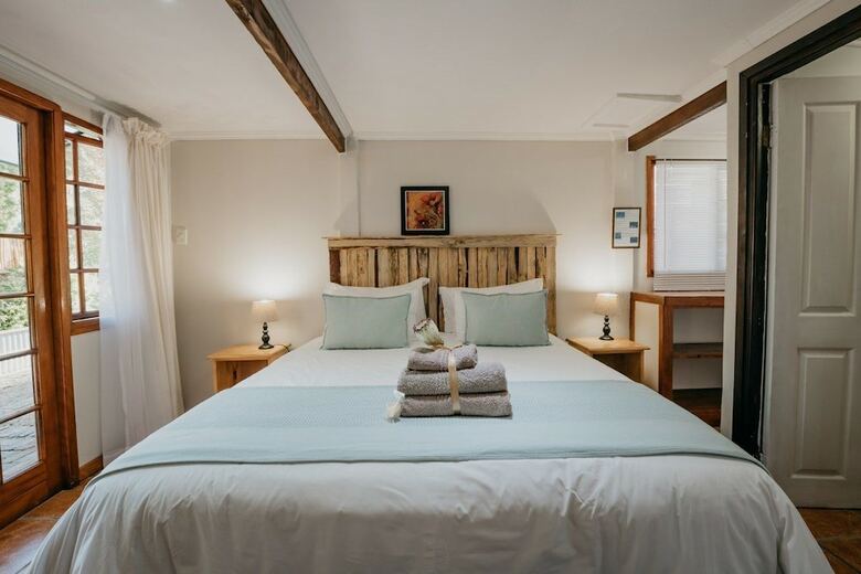 Hotel The Village Lodge