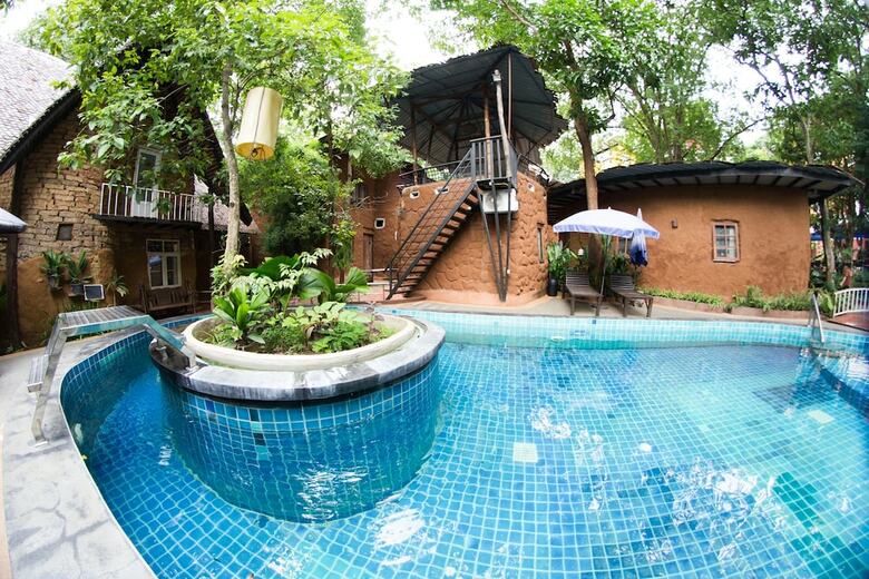 Hotel Hern Lhin Natural Resort
