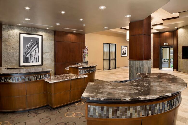 Embassy Suites Hotel Des Moines Downtown