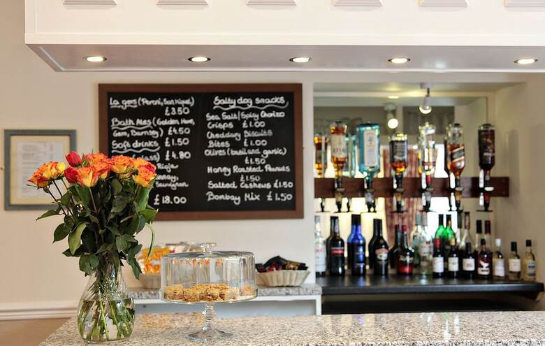 Victoria Square Hotel