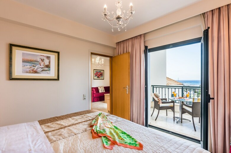 Aparthotel Pilot's Villas Luxury Suites