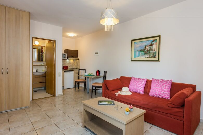 Aparthotel Pilot's Villas Luxury Suites