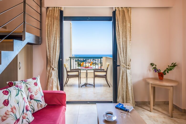 Aparthotel Pilot's Villas Luxury Suites