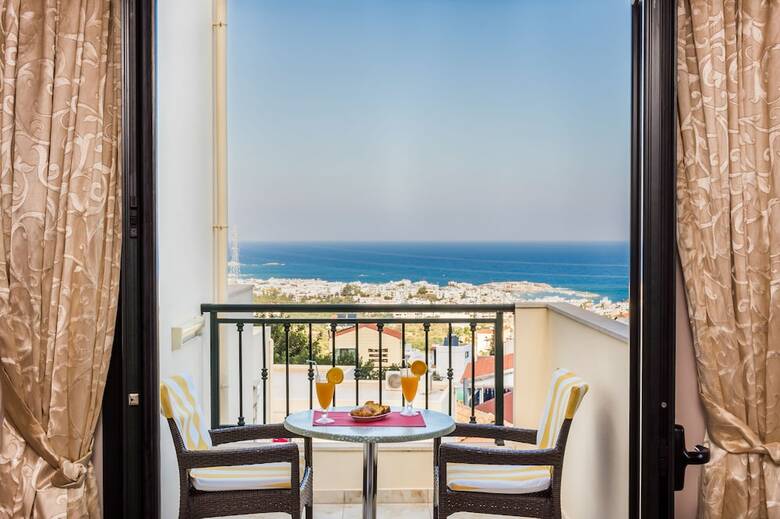 Aparthotel Pilot's Villas Luxury Suites