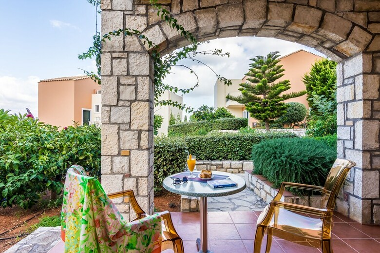 Aparthotel Pilot's Villas Luxury Suites