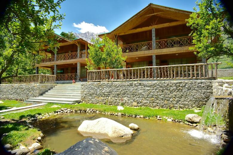 Hotel Urvashi's Retreat