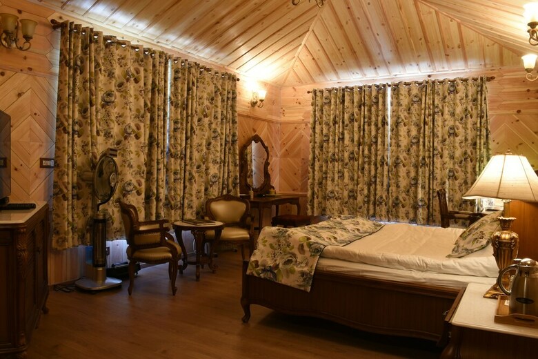 Hotel Urvashi's Retreat