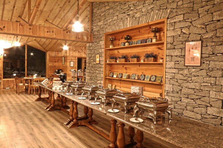 Hotel Urvashi's Retreat