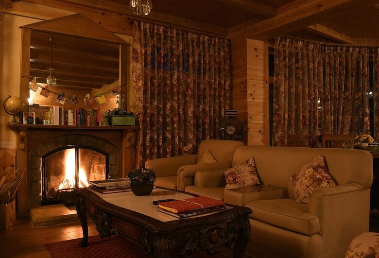 Hotel Urvashi's Retreat
