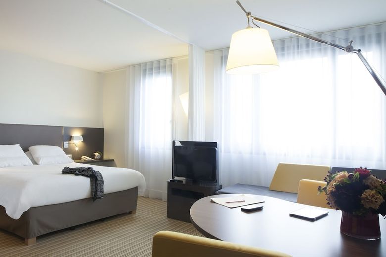 Hotel Novotel Suites Paris Nord 18�me