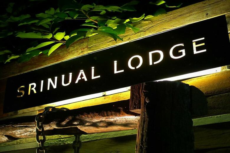 Hotel Srinual Lodge