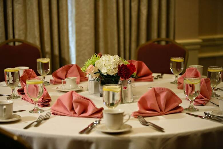 Radisson Hotel And Suites Chelmsford / Lowell