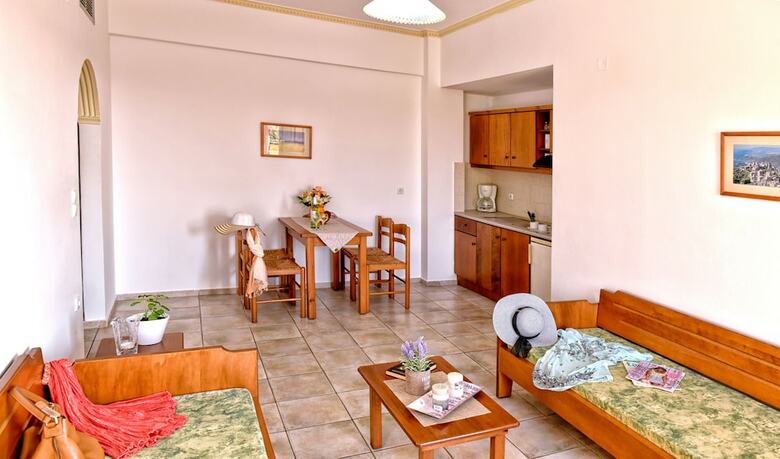 Aparthotel Aspri Petra