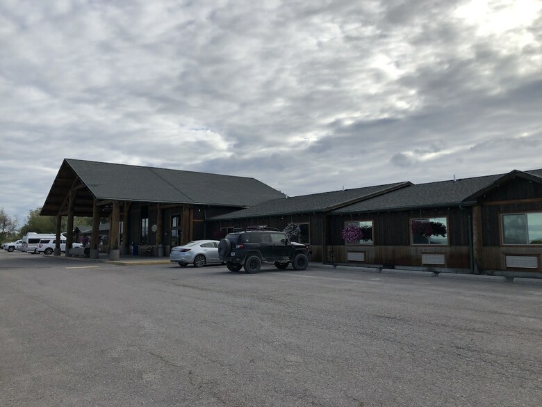 Hotel Ninepipes Lodge
