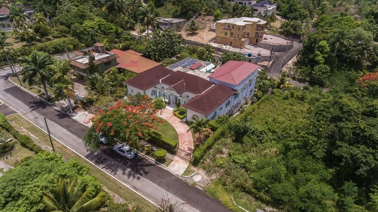 Apartamentos Diamond Villas And Suites