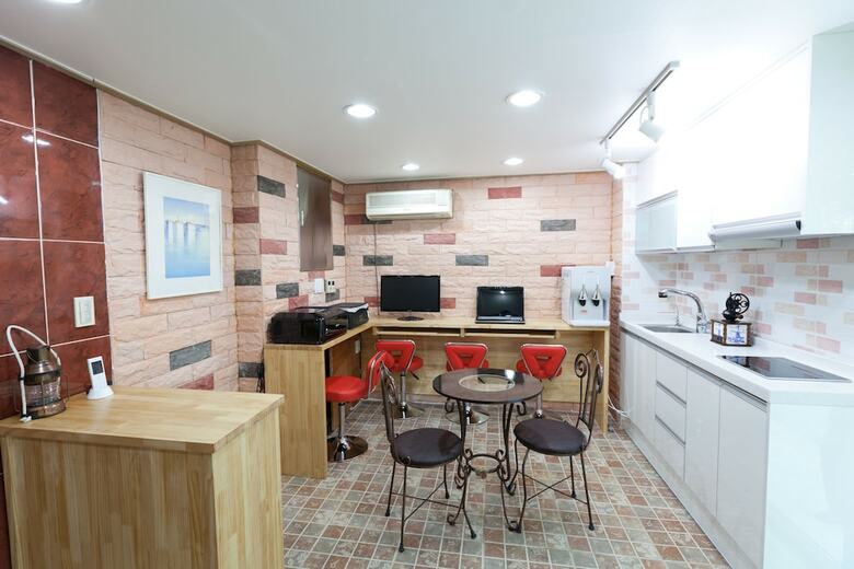 Hotel Monai Guesthouse