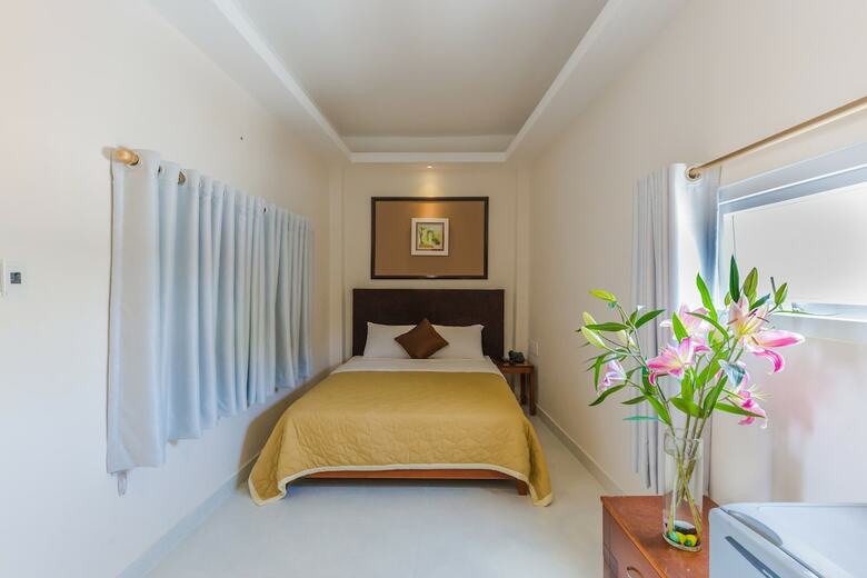 Giang Son 3 Hotel