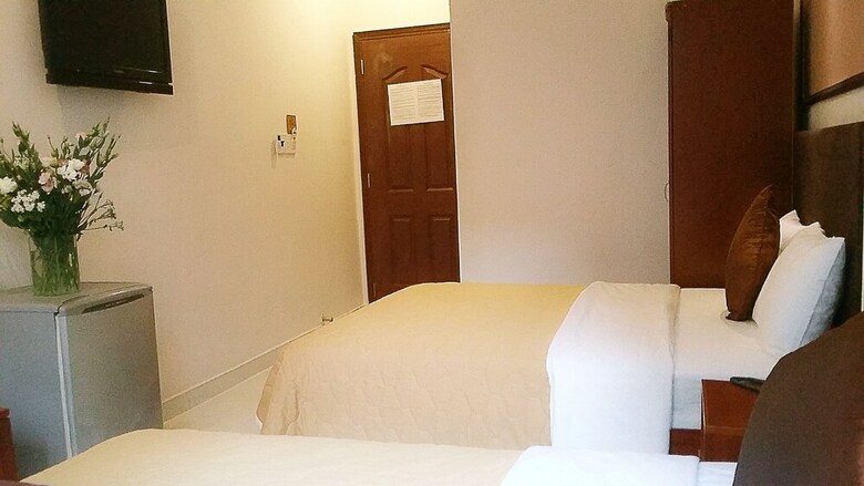 Giang Son 3 Hotel