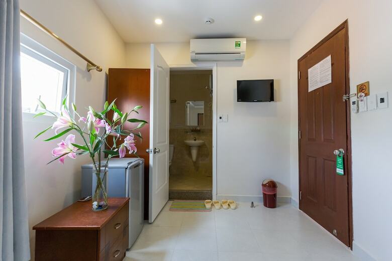 Giang Son 3 Hotel