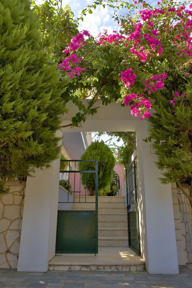 Aparthotel Mariette Hotel Apartments