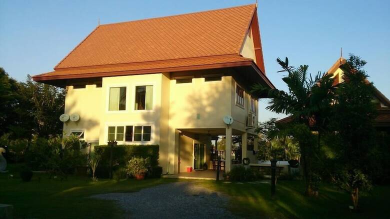 Agroturismo Tharnrarin Villa Suphan Buri