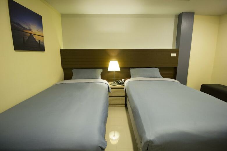 Hotel The Avail