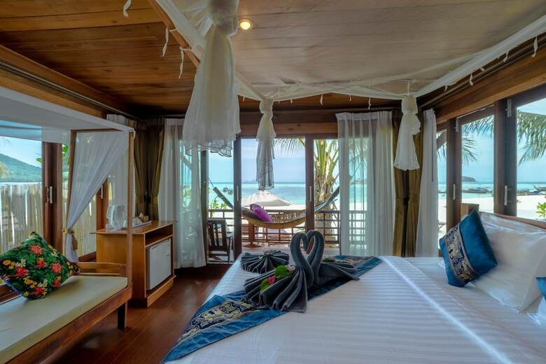 Hotel Lipe Beach Resort