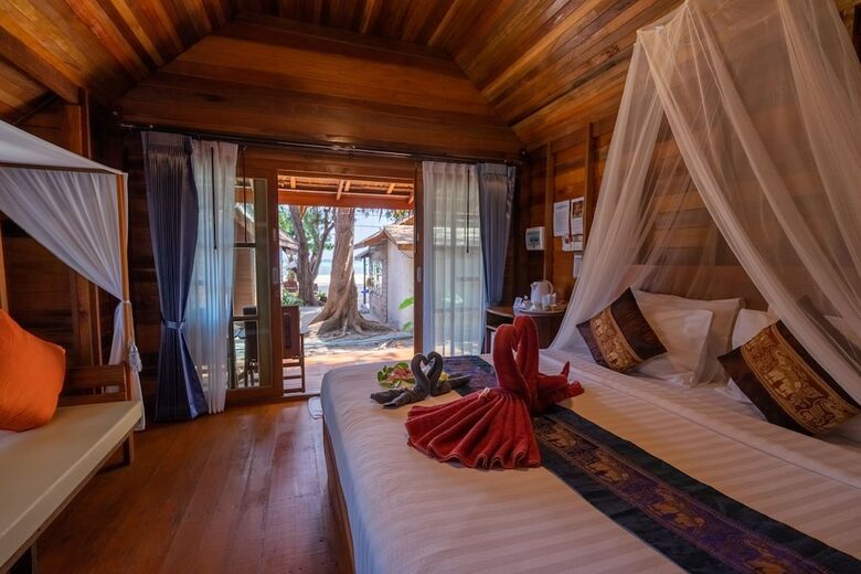 Hotel Lipe Beach Resort