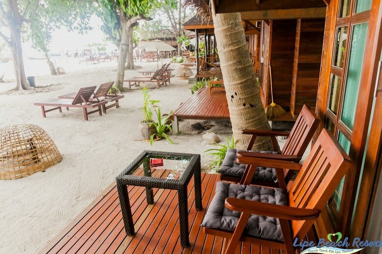 Hotel Lipe Beach Resort