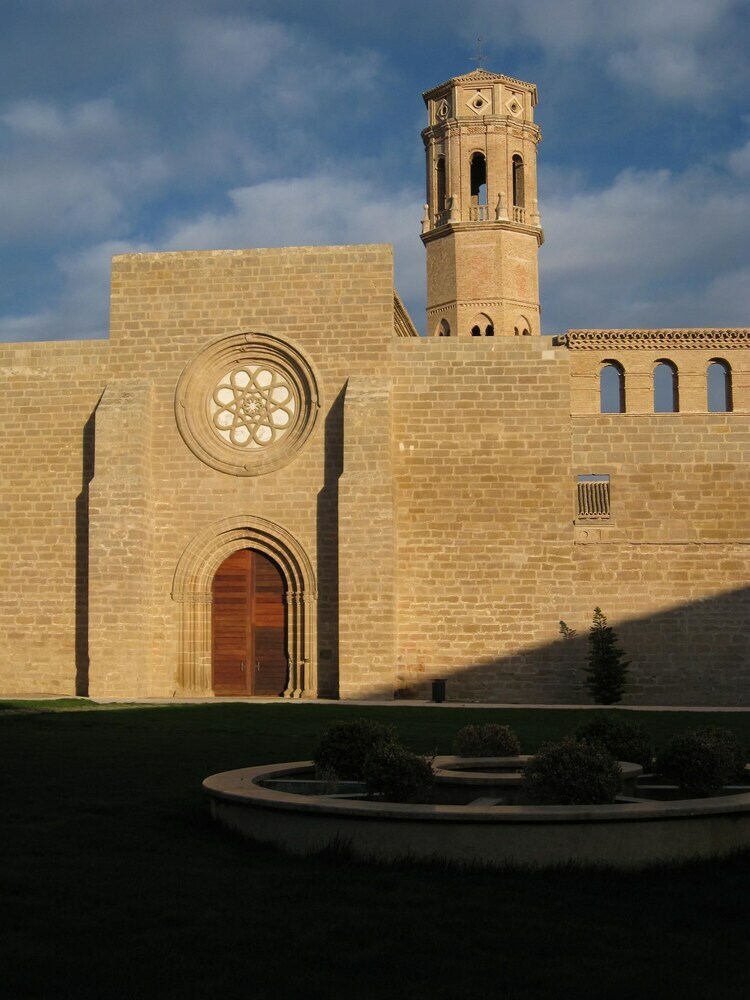 Hostal Hospederia Monasterio De Rueda
