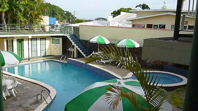 Royal Palm Suite Hotel