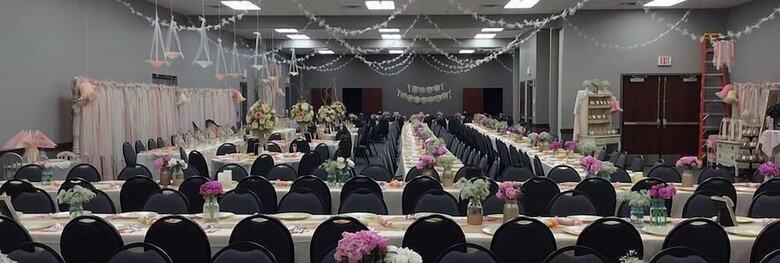 Hotel Cardinal Inn & Event Center