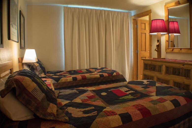 Chateaux Condominiums By Crested Butte Lodging
