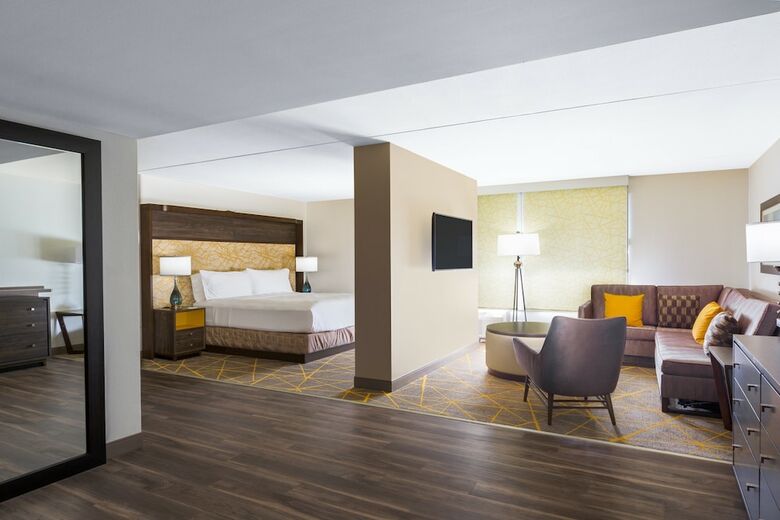 Hotel Holiday Inn La Mirada