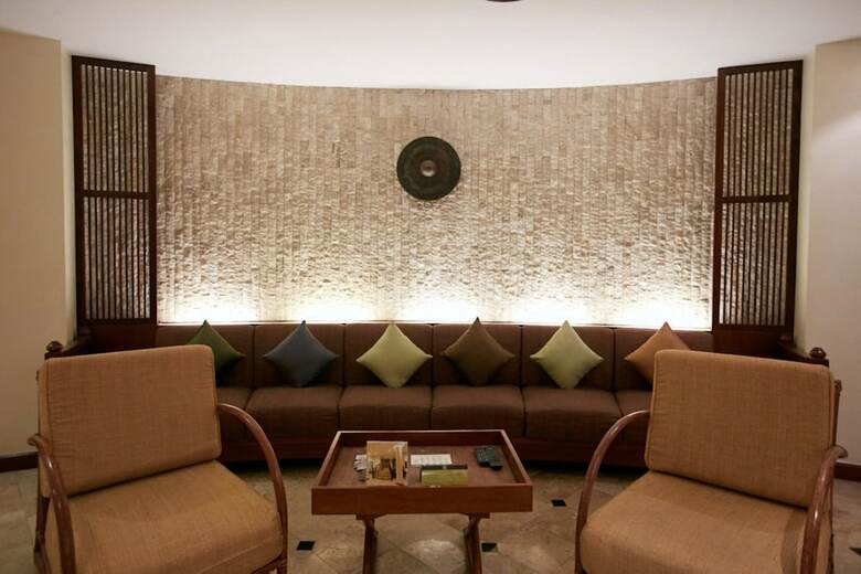 The Davis Bangkok Hotel
