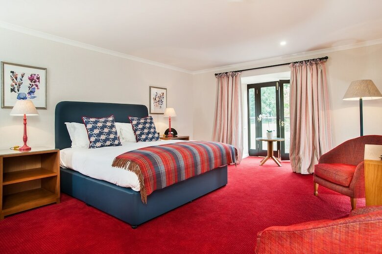 Parkway Hotel & Spa