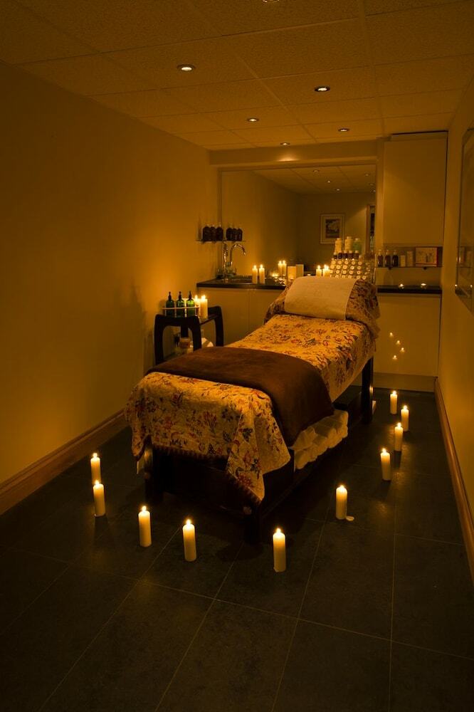 Parkway Hotel & Spa