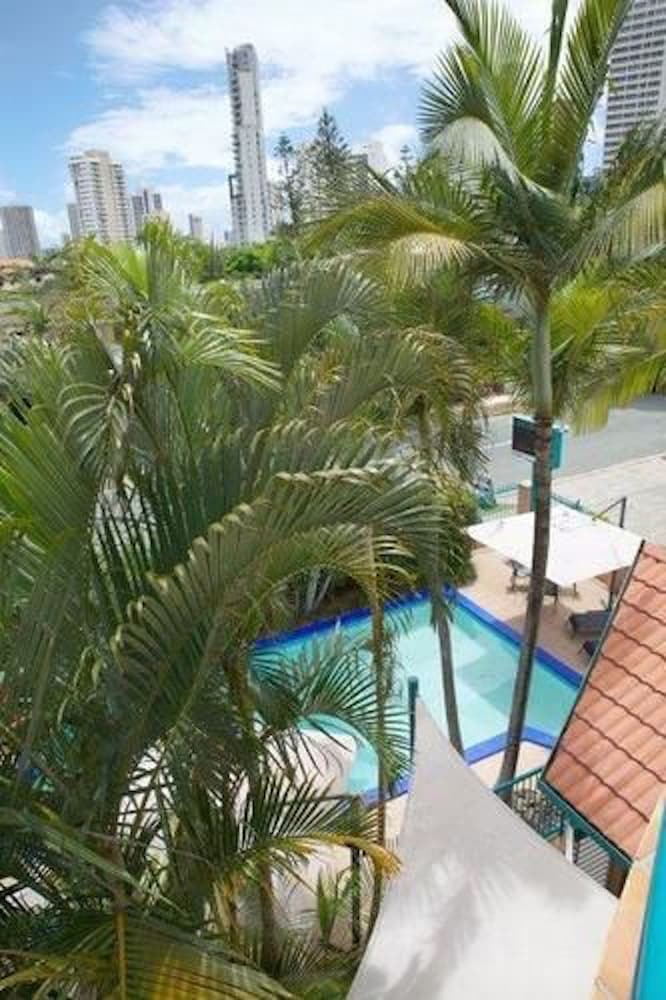 Apartamentos Karana Palms Resort