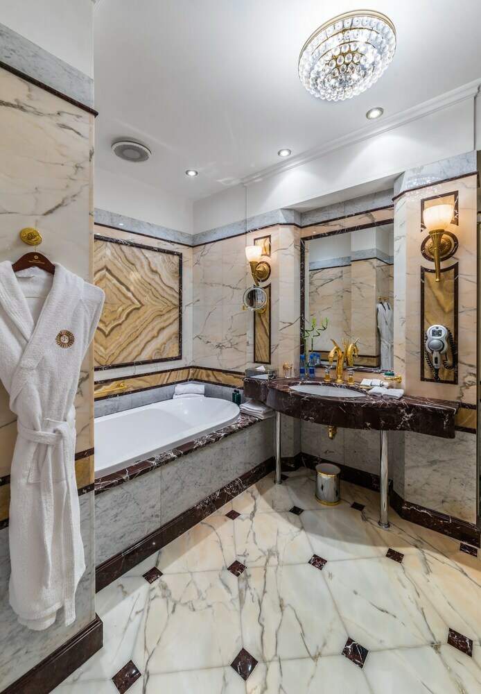 The Taleon Imperial Hotel