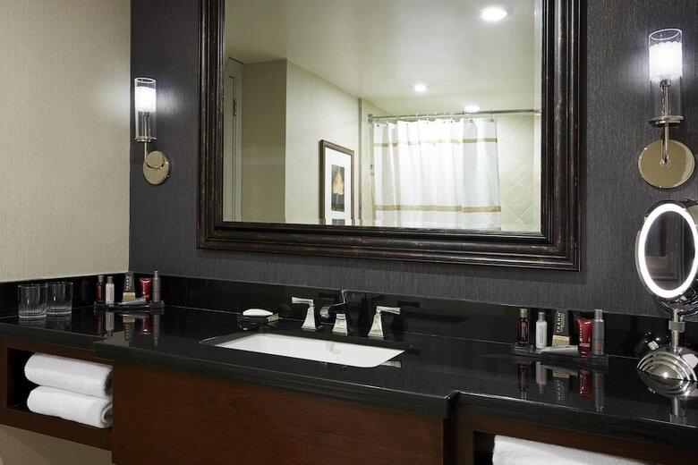 Hotel Westchester Marriott