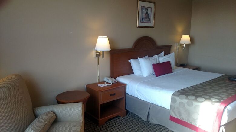 Hotel Ramada By Wyndham West Atlantic City